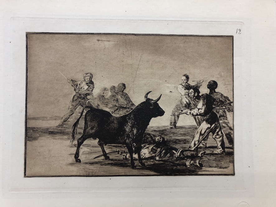 12. Desjarrete de la canalla con lanzas, medias lunas, banderillas y otras armas