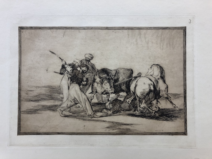 3. Los moros establecidos en España, prescindiendo de las supersticiones de su Alcorán, adoptaron esta caza y arte, y lancean un toro en el campo