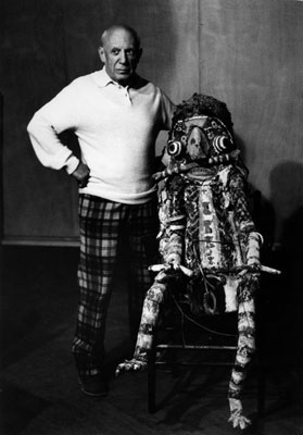 Picasso and The Statue